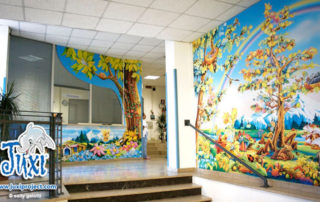 L'allestimento pittorico per l’Ospedale Salesi di Ancona, Day Hospital Pediatrico Ospedali Riuniti, e’ stato realizzato dallo Studio Juxi dell'artista Sally Galotti. L’accoglienza, rappresenta illustrazioni di alberi, animali, fiori, campagna, etc. Per intrattenere i bambini nelle sale di attesa sono stati realizzati allestimenti a tema di castelli, fate, scope volanti, pirati e Cammi il camaleonte. I quaderni interattivi sono stati appositamente ideati per accompagnare genitori e bambini ad una esperienza di Day Hospital secondo i criteri dell’Umanizzazione Pittorica ® certificata a cura di Sally Galotti Healthcare Design